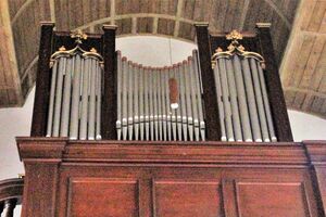 Ampferbach Kreuzauffindung Orgel.JPG