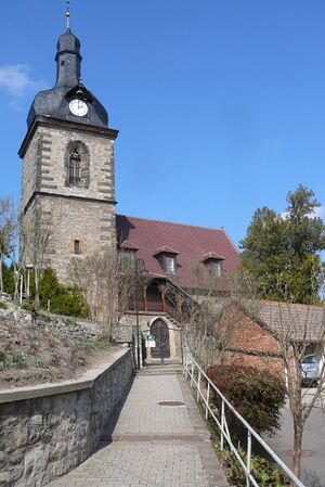 Erfurt-Tiefthal, St. Peter und Paul, Kirchaufgang.JPG