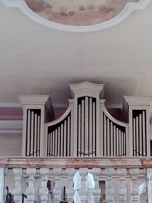 Euerhausen St Nikolaus Orgel.jpg