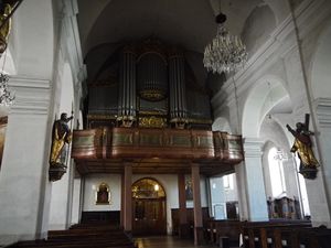 Linz, Stadtpfarrkirche, Orgel.JPG