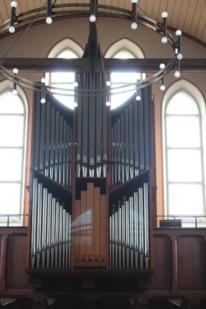 Marburg-Cappel, evangekische Kirche, Orgel 1.JPG