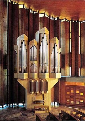 St. Niklausen Bethanienheim Orgel.jpg
