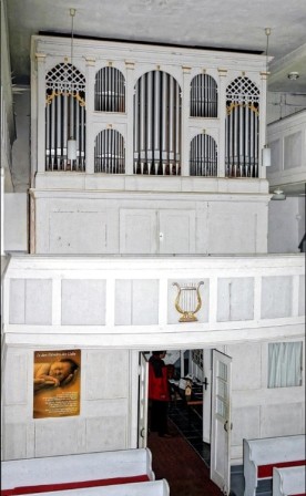 Datei:Langenwolmsdorf,Kirche,Orgel.jpg