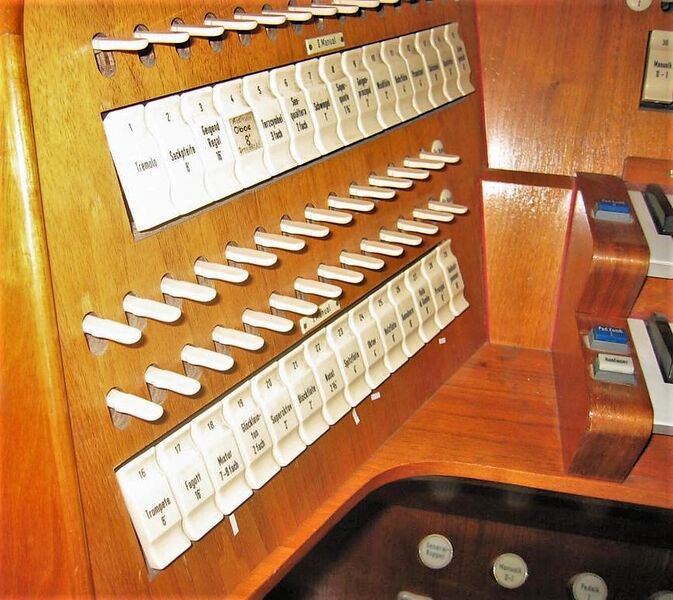 Datei:Valley, Altes Schloß (Moser-Orgel) (3).jpeg