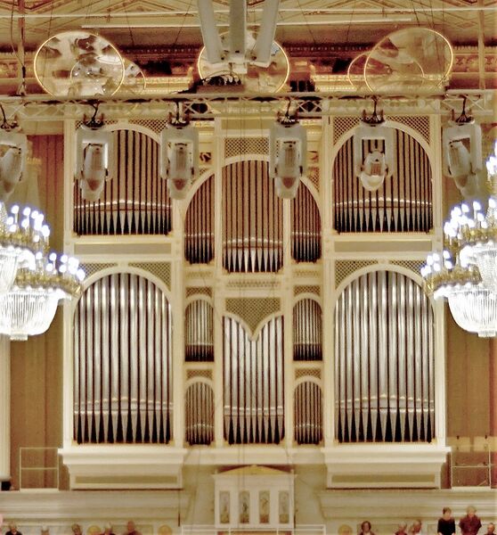 Datei:Berlin, Konzerthaus (Jehmlich-Orgel).jpg