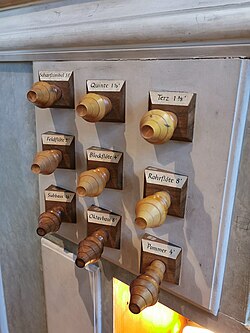 Wendelinskirche Haubersbronn Orgel2.jpg