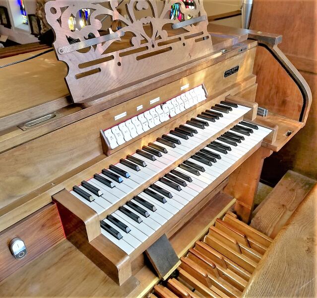 Datei:Moulins-lès-Metz, Saint Pierre Apôtre (4).jpeg