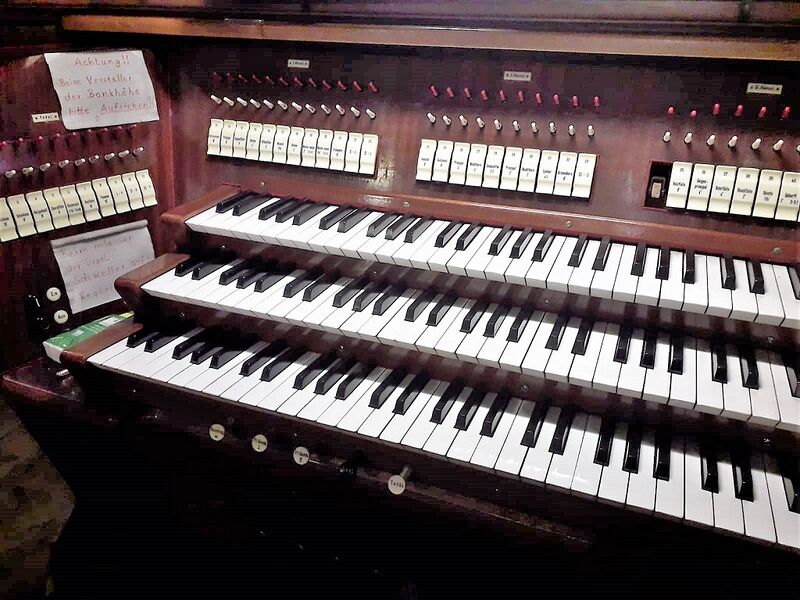 Datei:Dudweiler, St. Barbara (7).jpeg