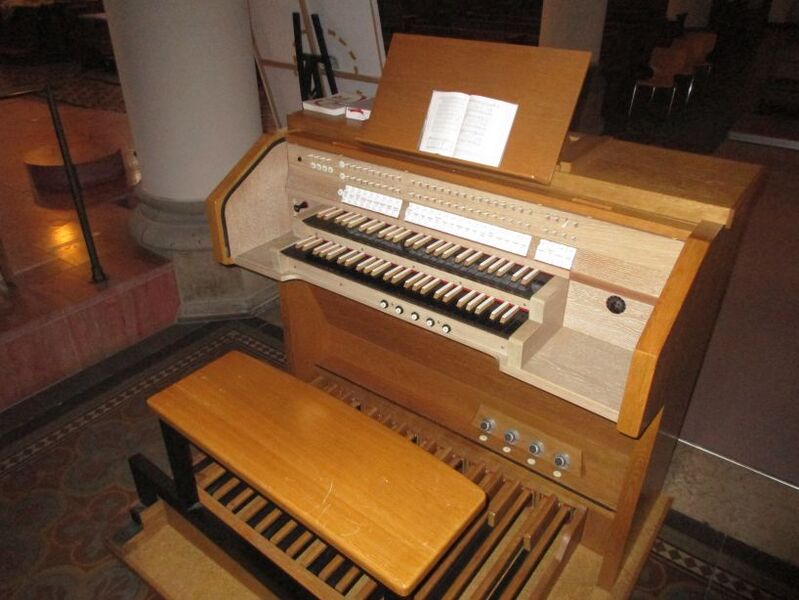 Datei:Neuss- Weißenberg, St. Josef (12).jpg