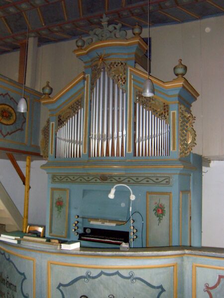 Datei:Altengesees Kirche Prospekt.jpg