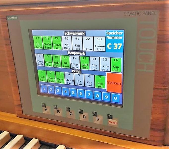 Datei:Altenstadt (Wetterau), St. Andreas (6).jpg