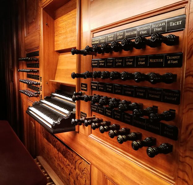 Datei:Amsterdam, Oude Kerk (3).jpg