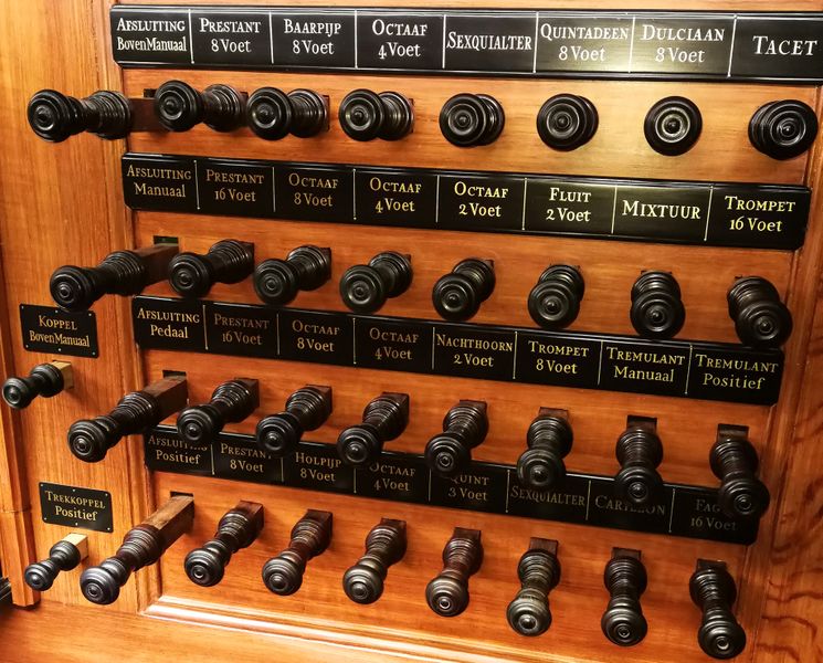 Datei:Amsterdam, Oude Kerk (5).jpg