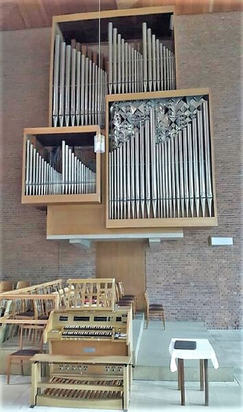 Datei:Bad Bertrich, St. Peter (1).jpg