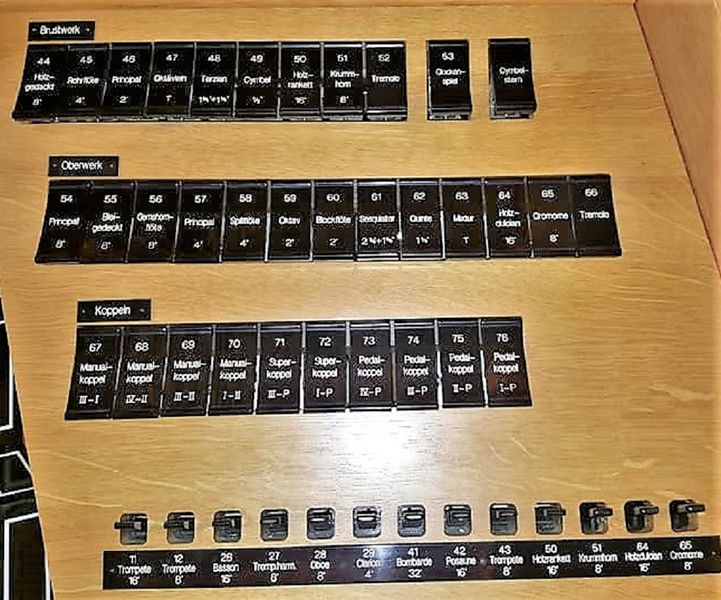 Datei:Bad Windsheim, St. Kilian (Hey-Orgel) (6).jpg