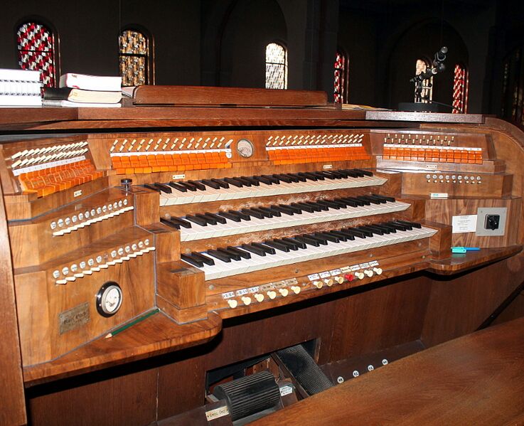 Datei:Baesweiler, St. Petrus (2).jpg