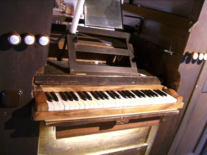 Datei:Bamberg Sebastianikapelle Manual.jpg