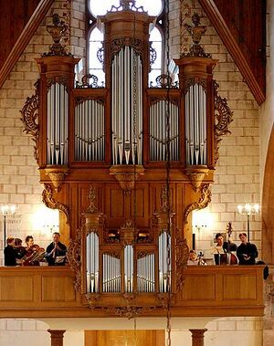 Basel Predigerkirche Silbermannorgel.jpg