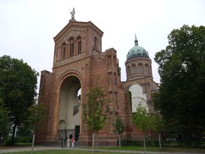 Berlin,St.Michael (Teil-Ruine).JPG
