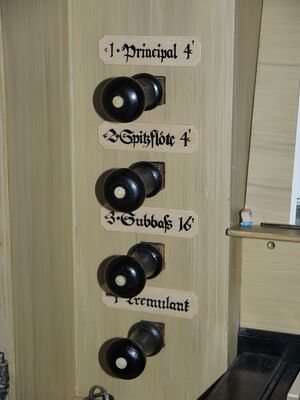 Berlin, Bekenntniskirche (Saalorgel) Register.JPG