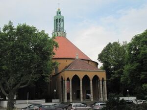 Berlin, Rundkirche auf dem Tempelhofer Feld, Ansicht.jpg