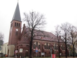 Berlin-Altglienicke, Pfarrkirche.JPG