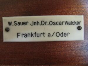 Berlin-Bohnsdorf, Dorfkirche, Firmenschild 1.JPG