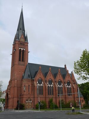 Berlin-Friedenau, Kirche Zum Guten Hirten, außen.JPG