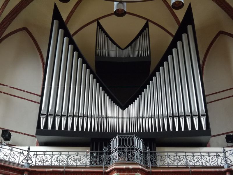 Datei:Berlin-Friedenau, Kirche Zum Guten Hirten (b).JPG