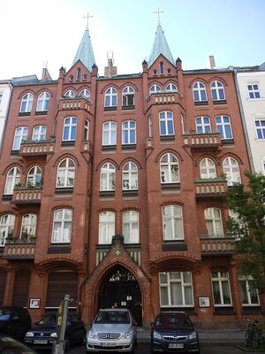 Berlin-Mitte, Erlöserkirche, Wohnhaus.JPG