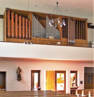 Berlin-Nikolassee, Zu den Heiligen Zwölf Aposteln.jpg