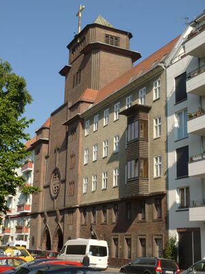 Berlin-Prenzlauer Berg, St. Augustinus-Kirche.JPG