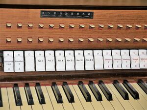 Berlin-Spandau, Maria Hilfe der Christen, Register.JPG