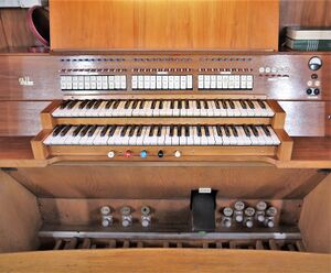 Berlin-Tiergarten, St.Matthäus-Kirche, Spieltischneu.JPG