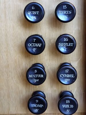 Berlin-Zehlendorf, Kirche Schönow-Buschgraben, Register.JPG