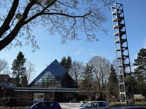 Berlin-Zehlendorf, Kirche Schönow-Buschgraben.JPG