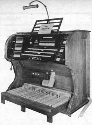 Berlin Friedrichstadtkirche Schuke Spieltisch.jpeg