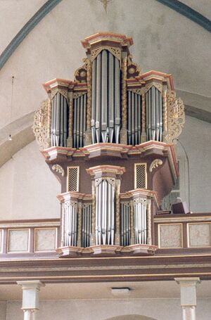 Beverungen, St. Johann Baptist, Orgel.jpg