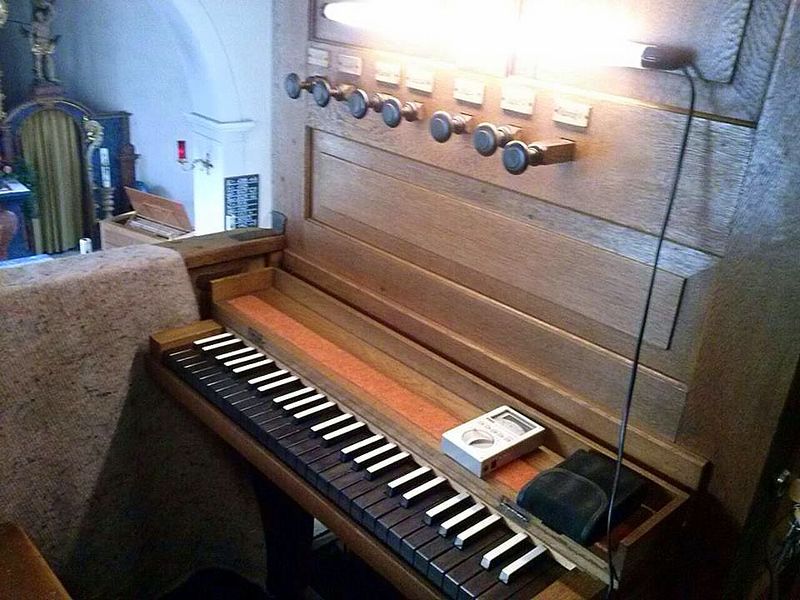 Datei:Blankenborn, St. Bartholomäus.jpg