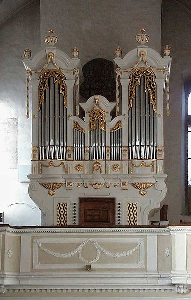 Datei:Bozen Deutschhauskirche prospekt.jpg