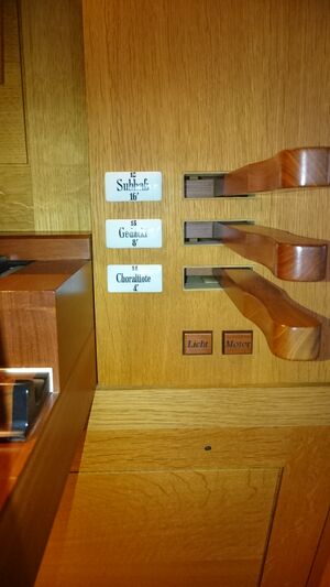 Brühl, Johanneskirche, Pedalregister.jpeg