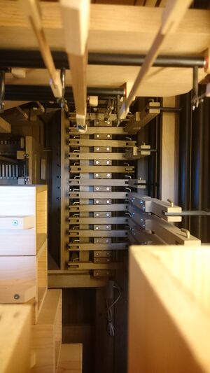 Brühl, Johanneskirche, Registertraktur.jpeg