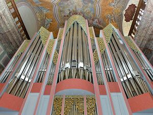 Brünn Jesuitenkirche Prospekt Detail.jpg