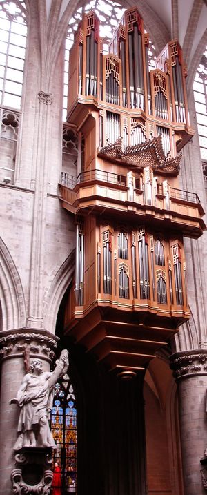 Brüssel, Kathedrale St. Michael und St. Gudula.JPG