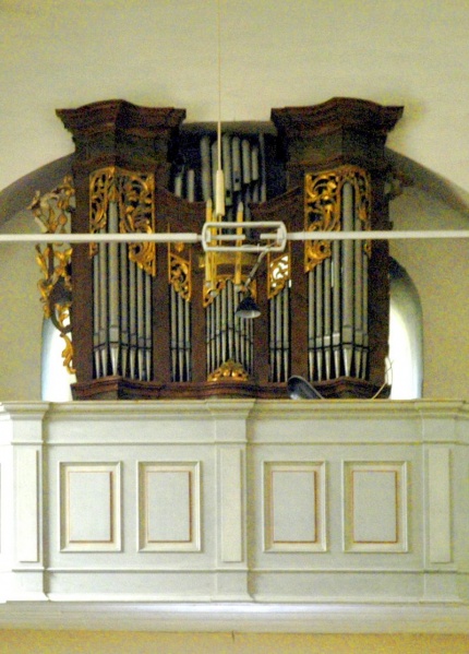 Datei:Braunsdorf Orgel Prospekt.jpg