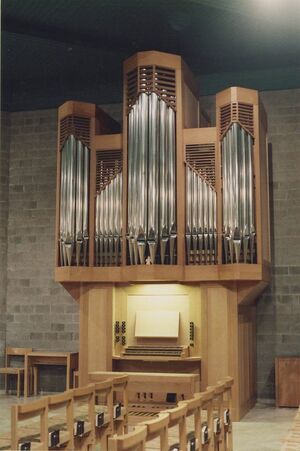 Brunnen Theresienkirche Prospekt.jpg