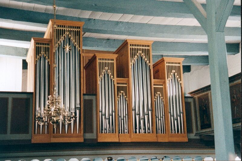 Datei:Buesum, St Clemens, Orgel.jpg