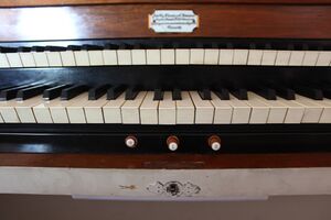 Buseck-Alten Buseck, ev Kirche, Orgel 08.JPG