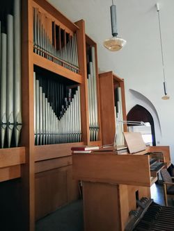 Düsseldorf-Bilk, Universitätskliniken (UKD), Heilig-Geist-Kapelle (2).jpg