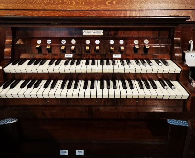 Datei:DD Friedensk. Spieltisch.jpg